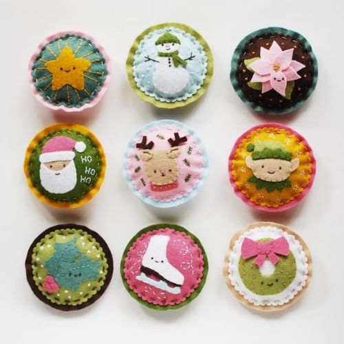 Kitschige Weihnachtsschmuck aus Filz - DIY handbestickte Geschenke