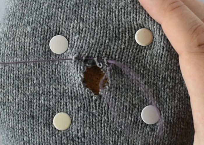 Scotch darning stitch mending tutorial step 1 image